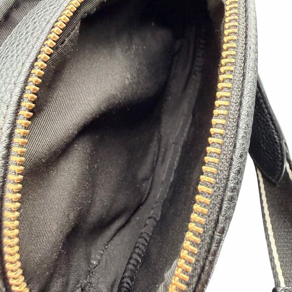 Marc Jacobs Black Pebbled Leather Round Crossbody Bag - Picture 9 of 12